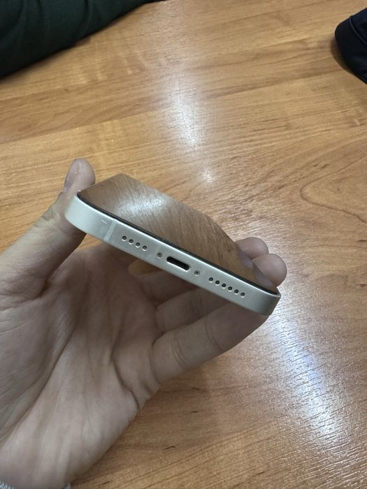 Iphone 14+ ideal holatda