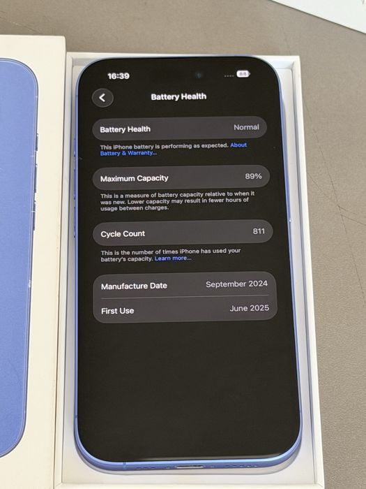 I phone16 .128gb.blue.като нов.пълен комплект