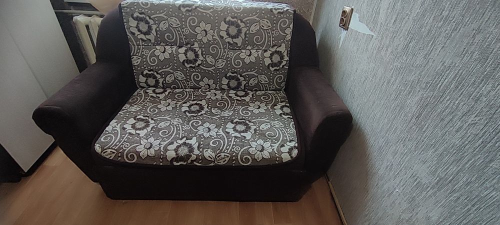 Отдам даром мебель