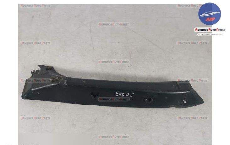 Вътрешна Тапицерия на Багажник Дясна Страна оригинална Ланд Роувър Рей