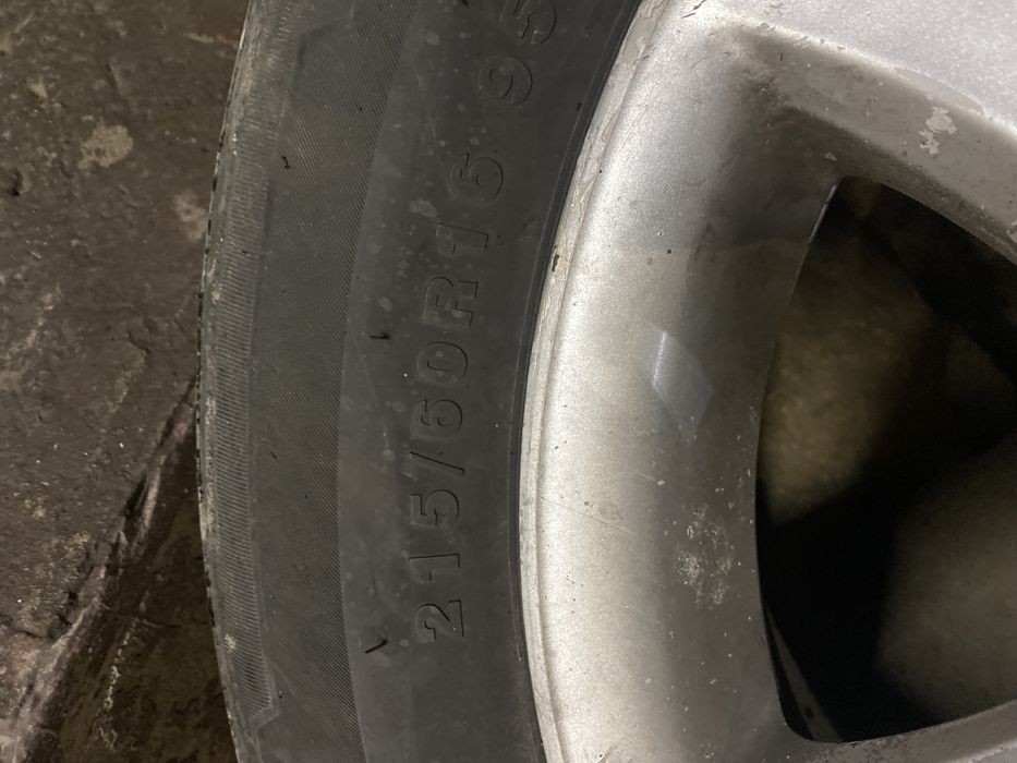 Диски с покрышками на камри 30/35————————-