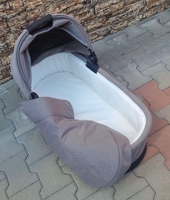 Vând cărucior pentru copii Cybex - Balios S 3 in 1