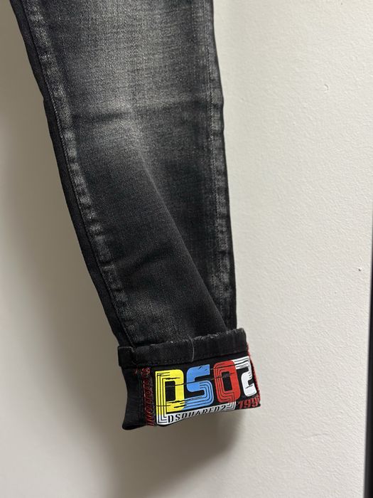 Blugi negrii Dsquared2 new model 2026