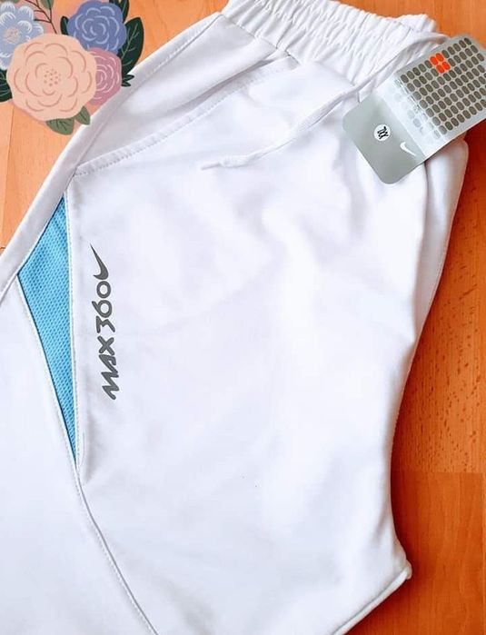 Bermude Nike alb imaculat, super calitate