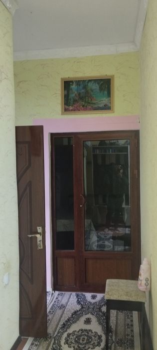 Kvartira 2-xonali pinxausi ham mavjud.