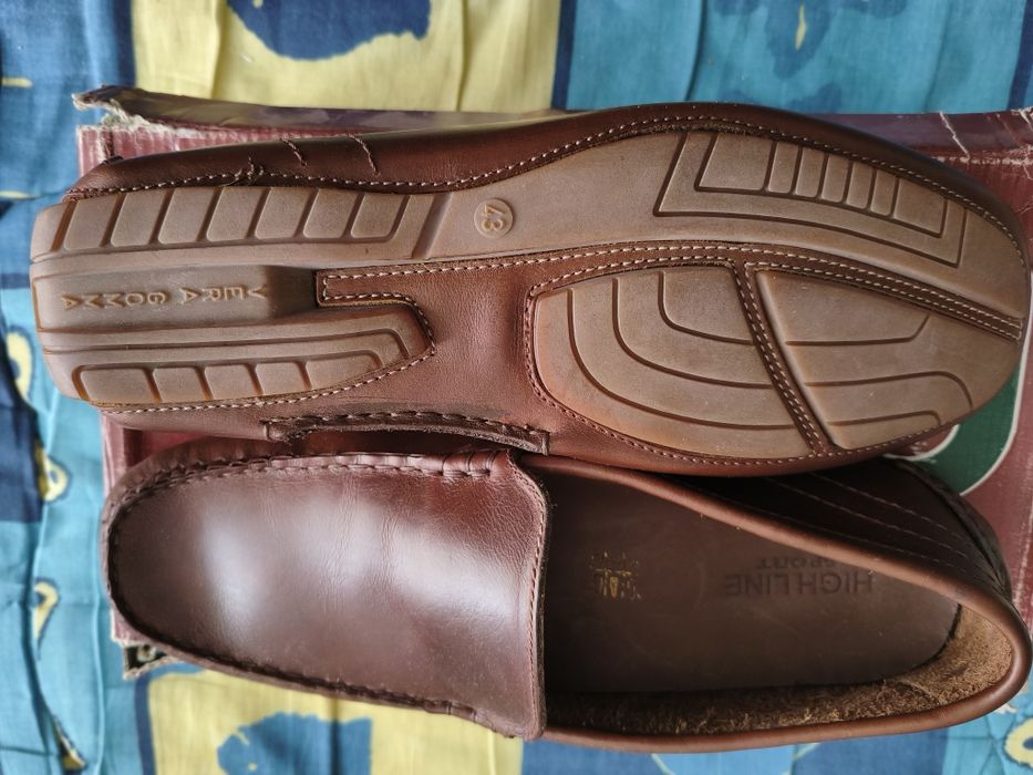 Продам фирменные макасины