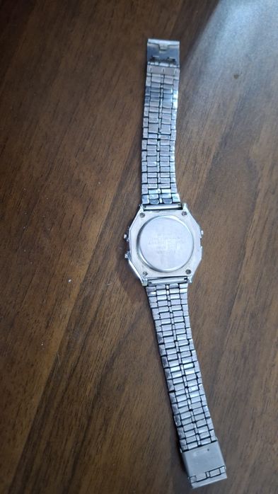 casio arginali 400.000 bervoraman oʻzim tutganman ayipi yoʻq
