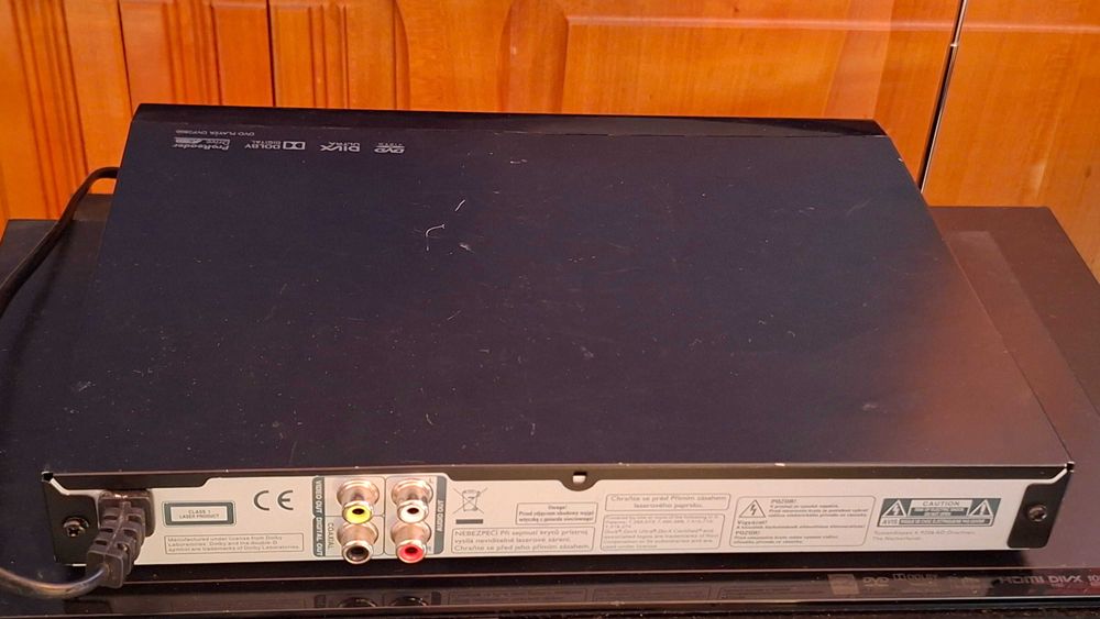 Blu-ray player Samsung BD-E5300 cu telecomandă + DVD Philips DVP2800