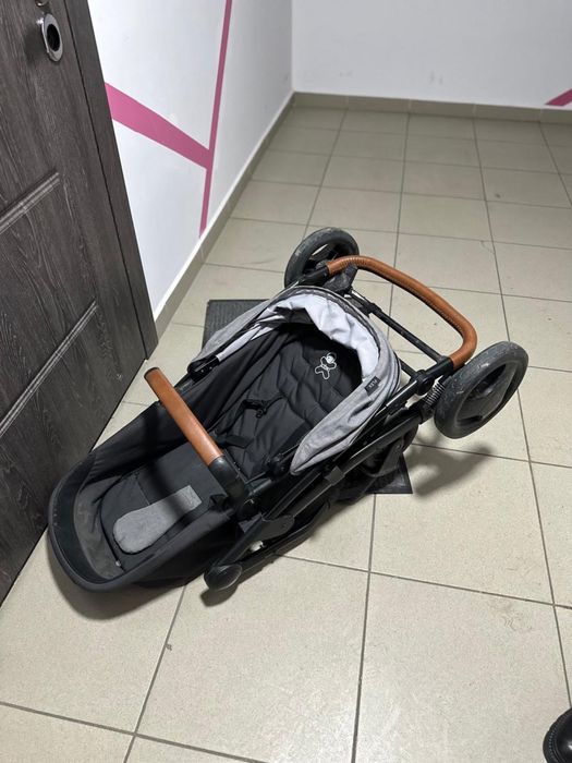 Продам коляску Cybex
