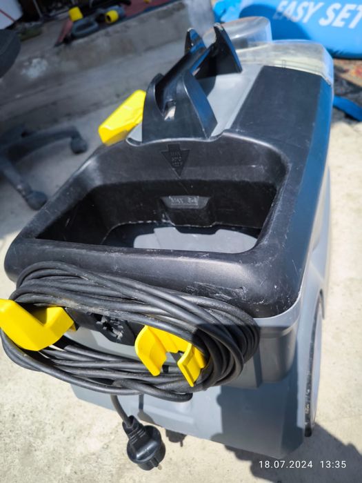 Puzi 10/1 моющий пылесос кэрхер