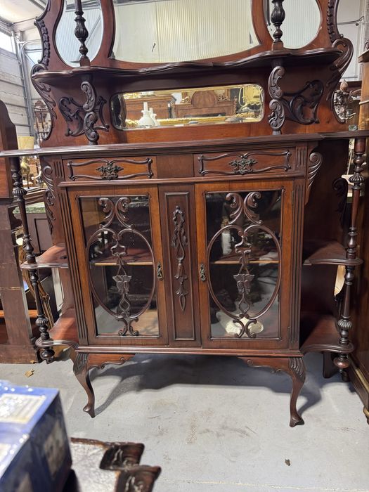 Bufet cu oglinda - lemn masiv, stil clasic