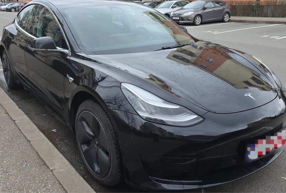 Inchiriere Tesla 3 Bolt/Uber