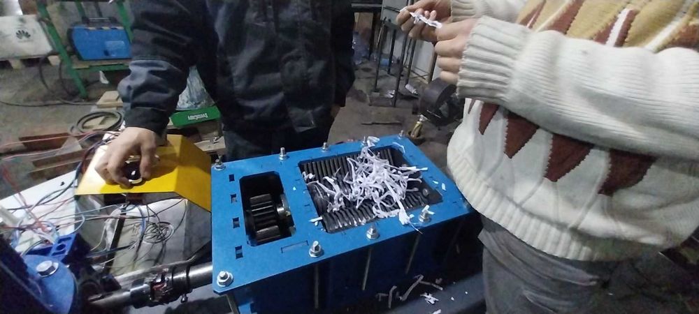 Измельчитель - шредер - дробилка