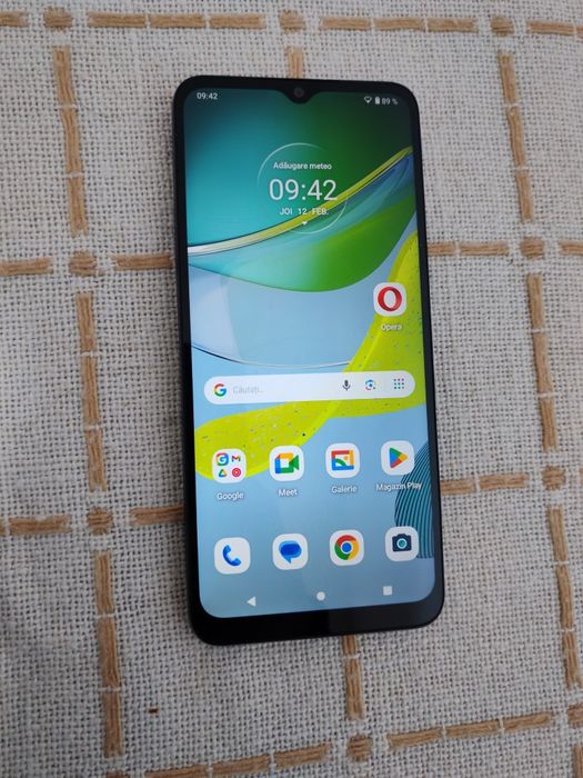 Motorola e13  in stare buna