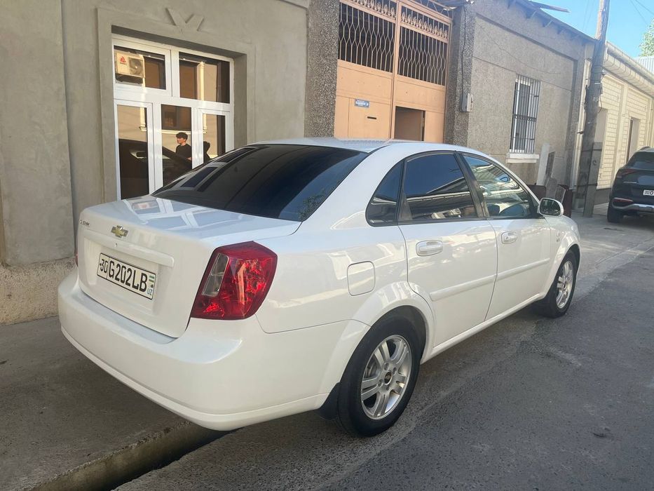 Chevrolet Lacetti 2011