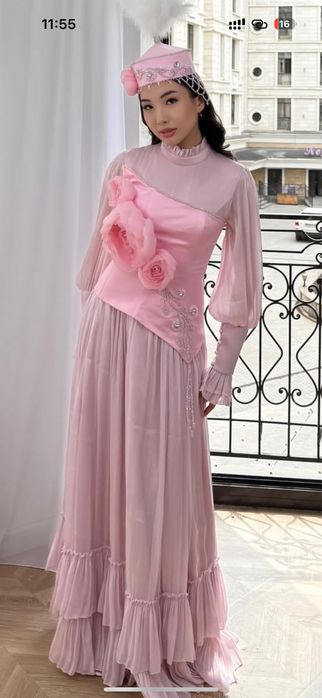 Ұзату көйлектері. Платья на узату