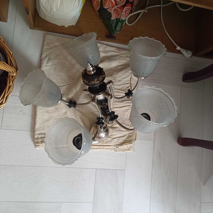 продам люстра подвесная