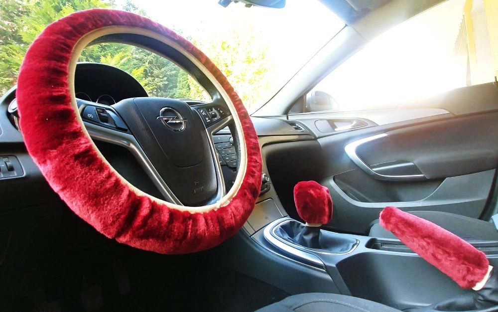 Плюшен калъф за волан