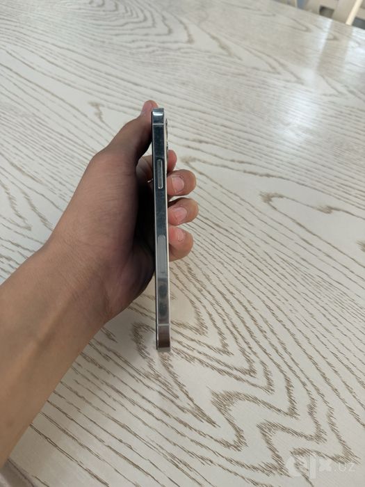 Iphone 12 pro sotiladi holati yaxshi