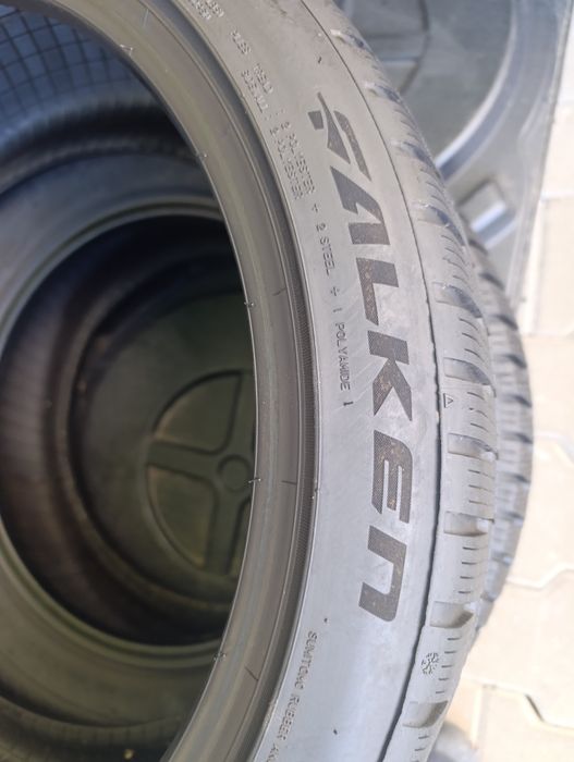 Anvelope de iarnă 235 40 19 Falken dot 2022