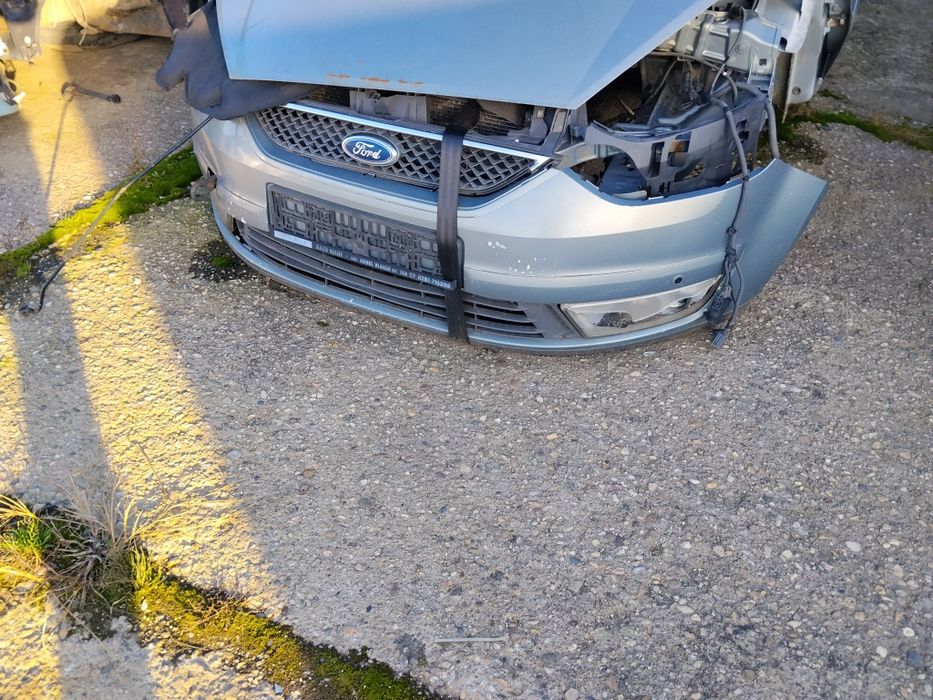 Bara fata, capota Ford S Max