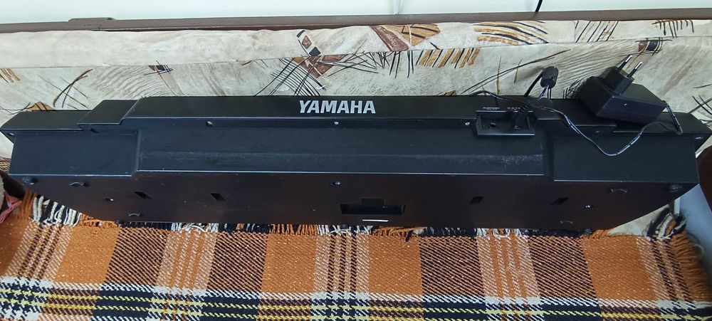 Синтезатор Yamaha psr 76