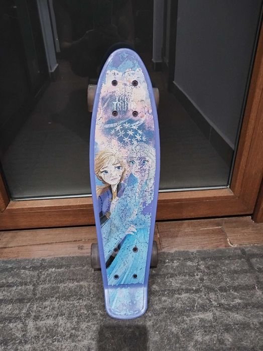 Детски пениборд с Ана и Елза