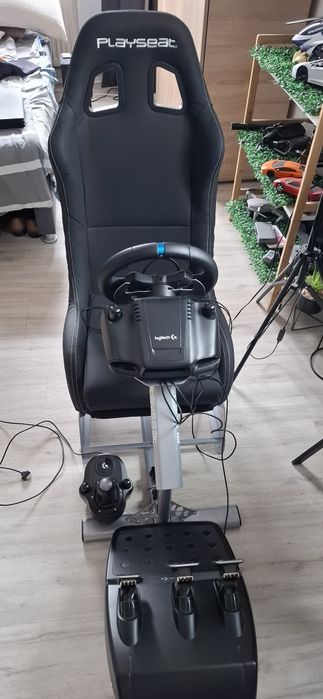 Volan Logitech G29 + pedale + schimbator nou
