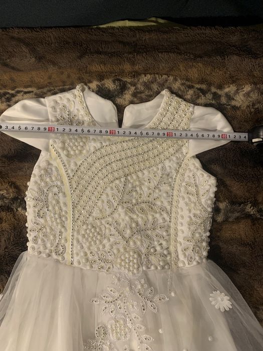 Платье на утреник белое