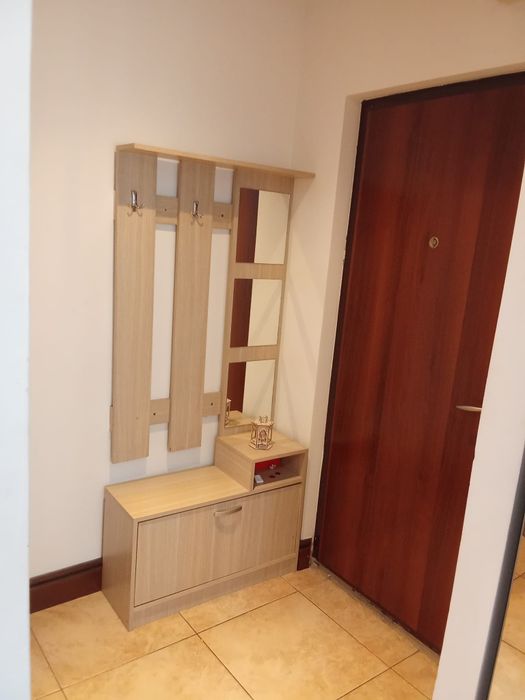 Închiriez garsonieră