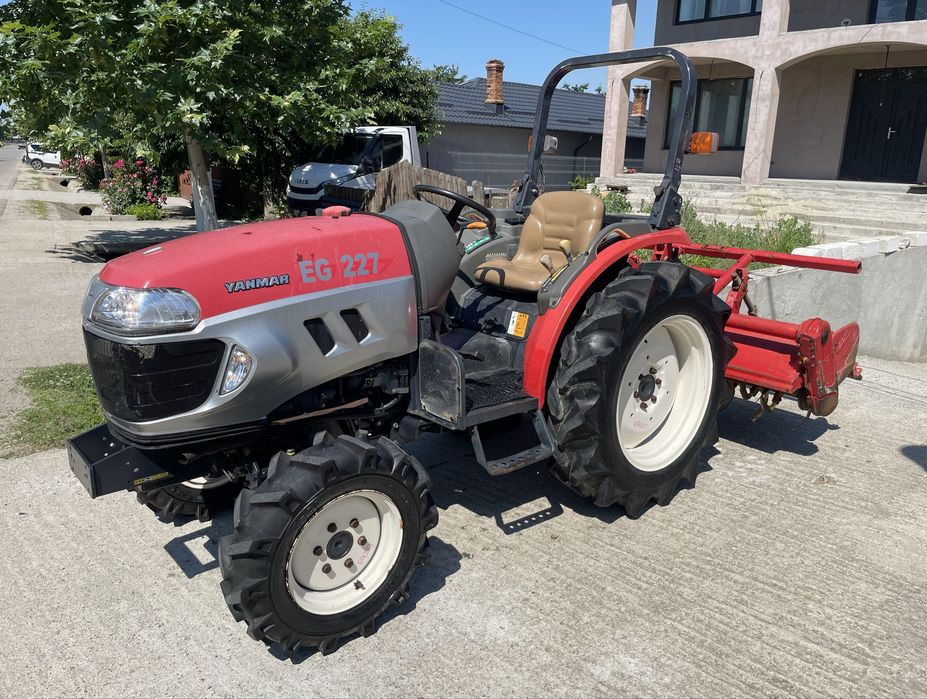 Tractor japonez Yanmar EG 227 4x4 freza de sol