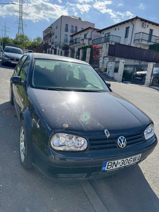 Vând Volkswagen Golf 4 – 1.6 Benzină, 105 CP, an 2001