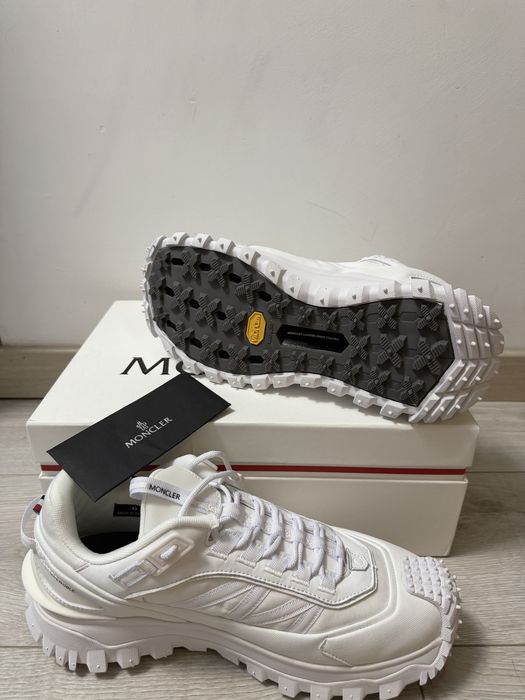 Adidasi Moncler