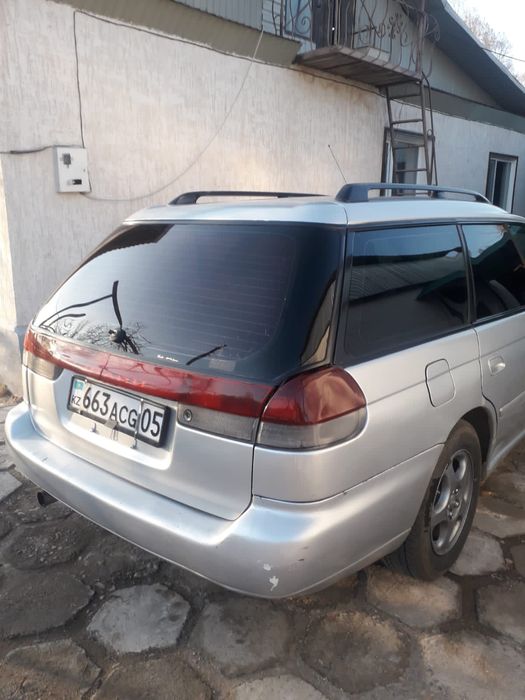 Субару Легаси 1996год