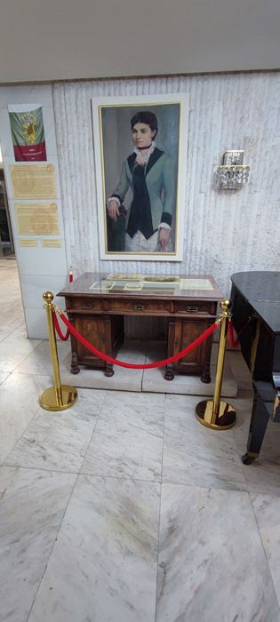 Ограничителни колчета с въжета под наем – за събития, изложби