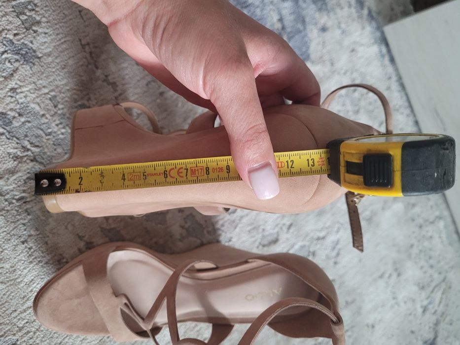 Sandale ALDO cu platforma