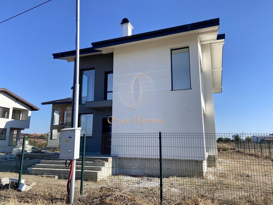 Продава се Къща в с. Строево, Област Пловдив - 167 кв.м за 1192 €/кв.м - Снимка #2