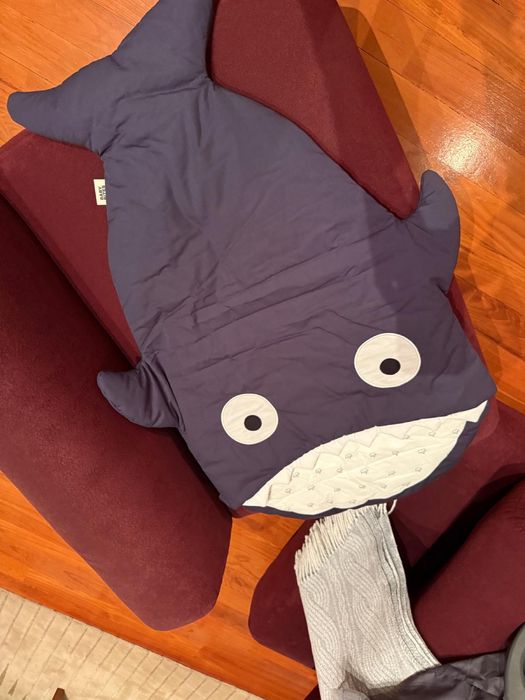 Sac de dormit bebelusi Baby Bites, forma rechin, 98x73cm