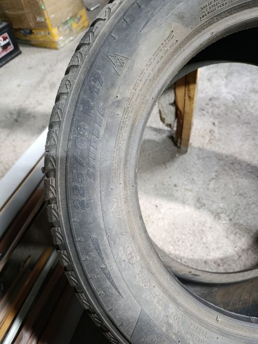 Резина  зимняя б/у