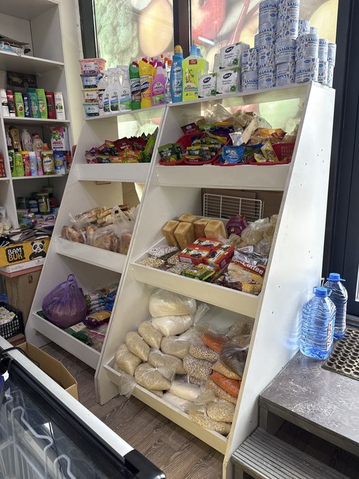 Полка в хорошом состоянии