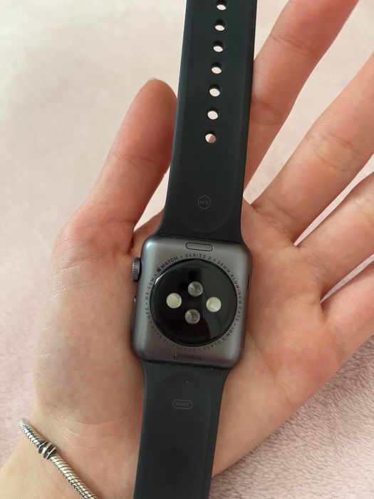 Apple  whatch series 3