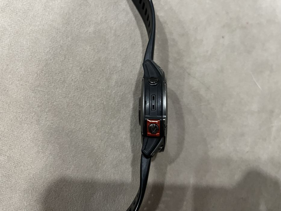 Продам часы Fenix 7x