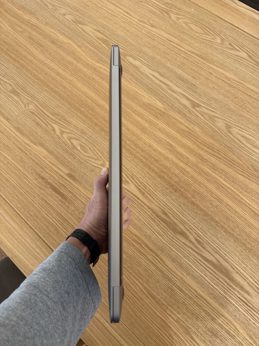 MacBook Pro 13” M1, 16 GB RAM – отлично състояние