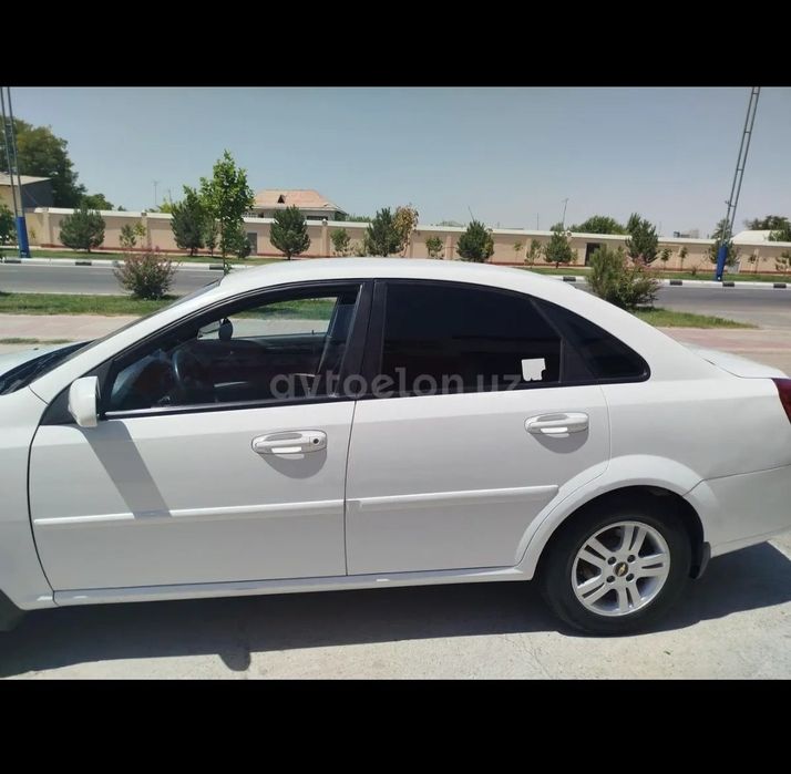 Lacetti 1.8 2011