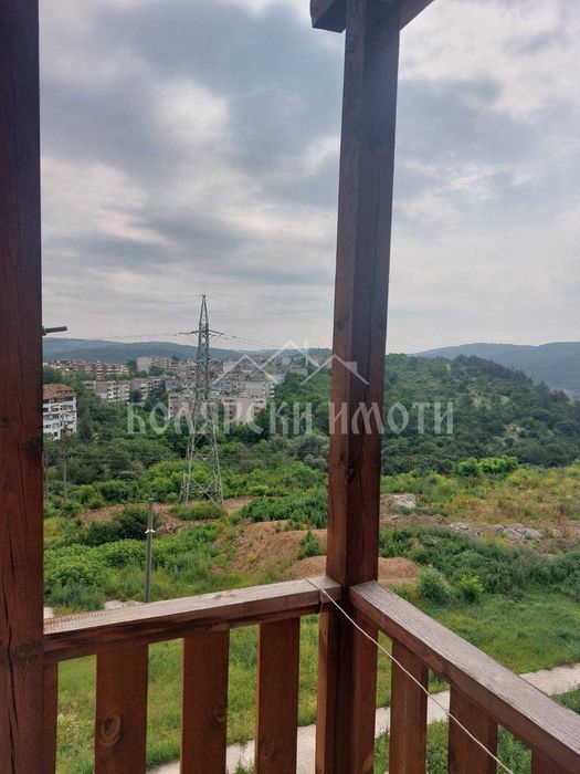 Дава се под наем Едностаен апартамент в Велико Търново, Бузлуджа - 30 кв.м за 255 € - Снимка #3