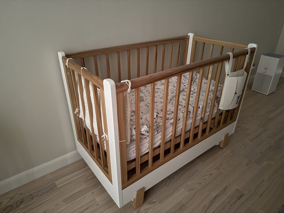 Кроватка для новорожденных