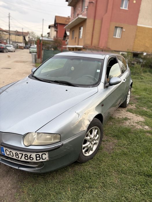 Alfa 147 1.9jtd стегната, всичко платено