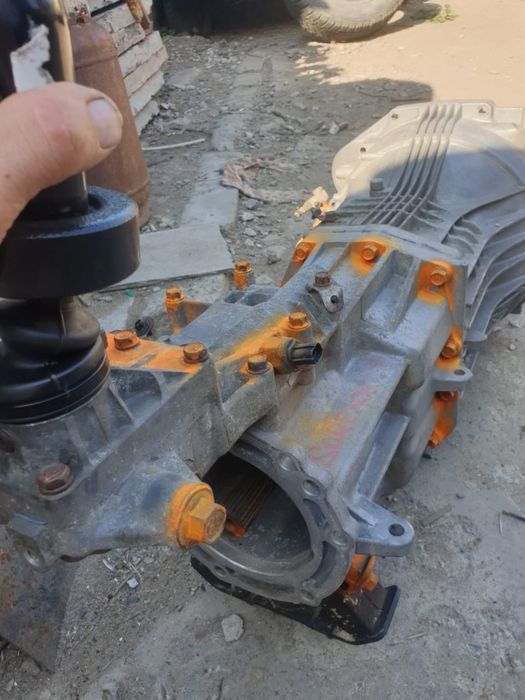 Продам коробку механика KIA Sorento