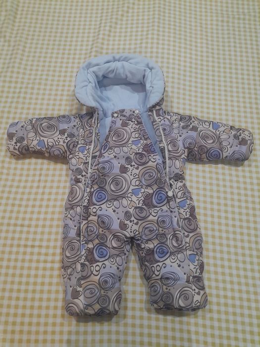 Продам зимний комбинезон.