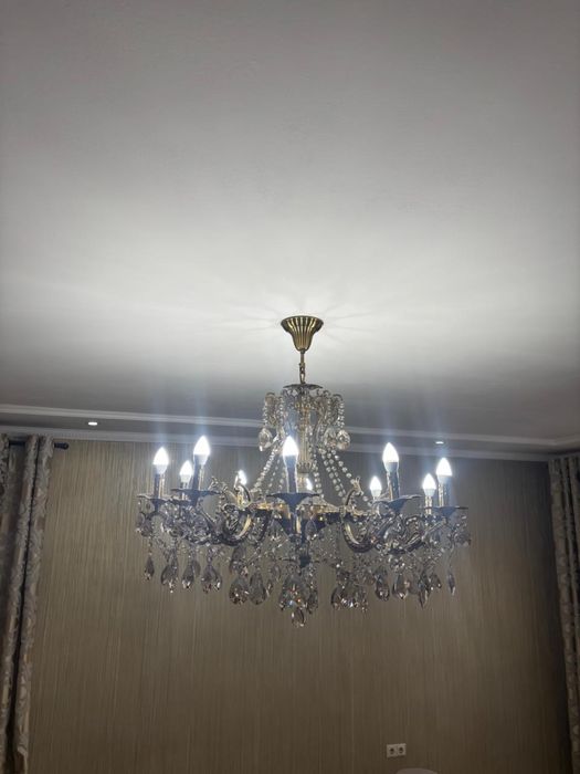 Люстра даметр 1м